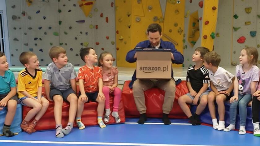 "Unboxing. Wielkie otwarcie". Przedszkolaki kontra pudełka 