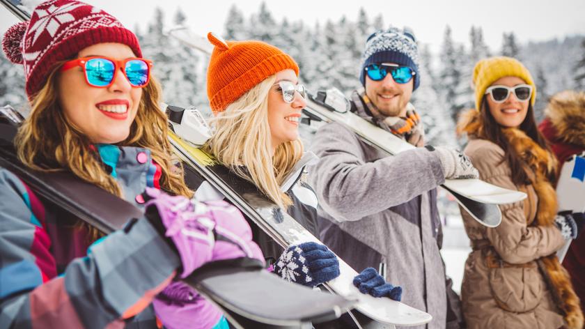 Après-ski nie tylko na stoku. Tak ubierają się zimą najmodniejsze it-girls