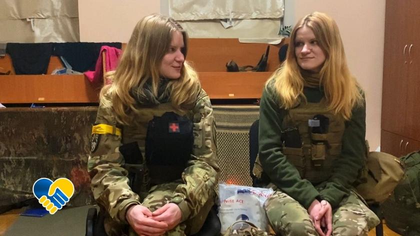 Siostry bliźniaczki walczą o Ukrainę - poprawka