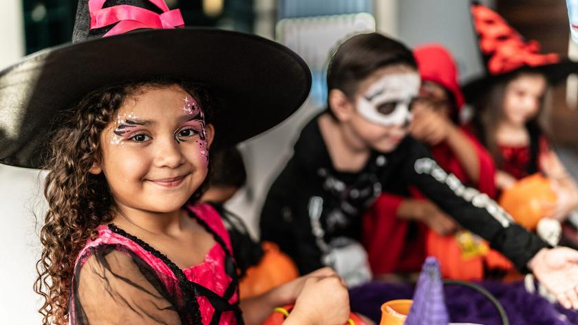 Dzieci przebrane na Halloween