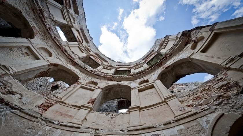 Zamek Krzyżtopór w Ujeździe 