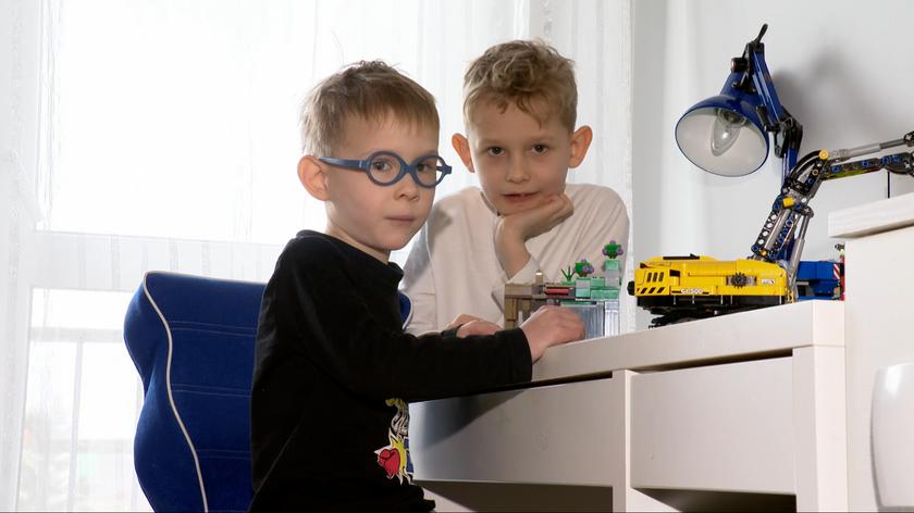 Szymek Sternik z bratem