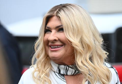 Beata Kozidrak szczerze o noszeniu peruki. "Nie mogę się odzywać, bo się wyda"