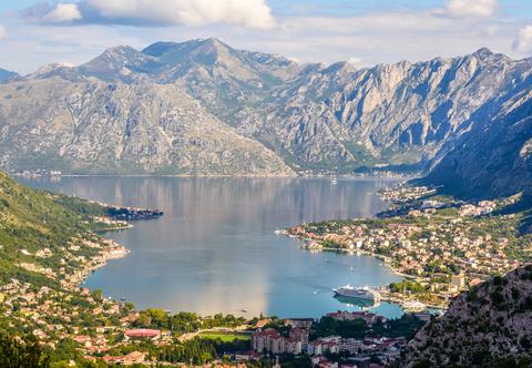 Boka Kotorska – skarb Czarnogóry. Dlaczego warto odwiedzić to jedno z najpiękniejszych miejsc na Bałkanach?