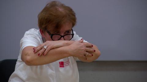 "Nasz mózg zapomina, że ma Parkinsona". Jak taniec pomaga chorym? 