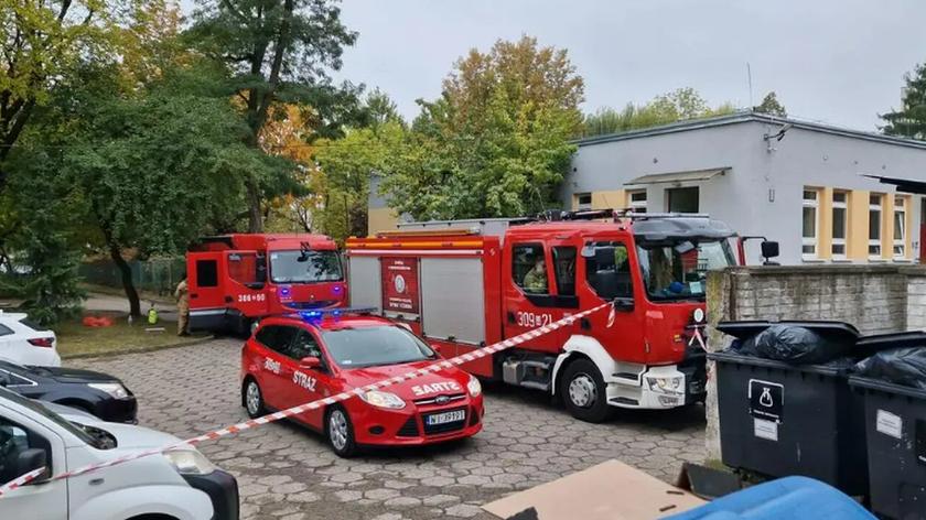 szkoła w Warszawie, wozy strażackie