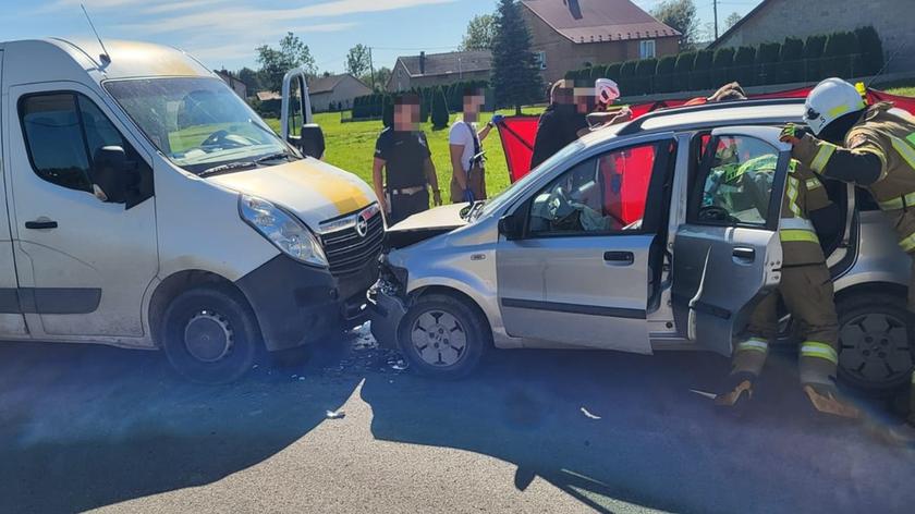 Zderzenie dwóch aut