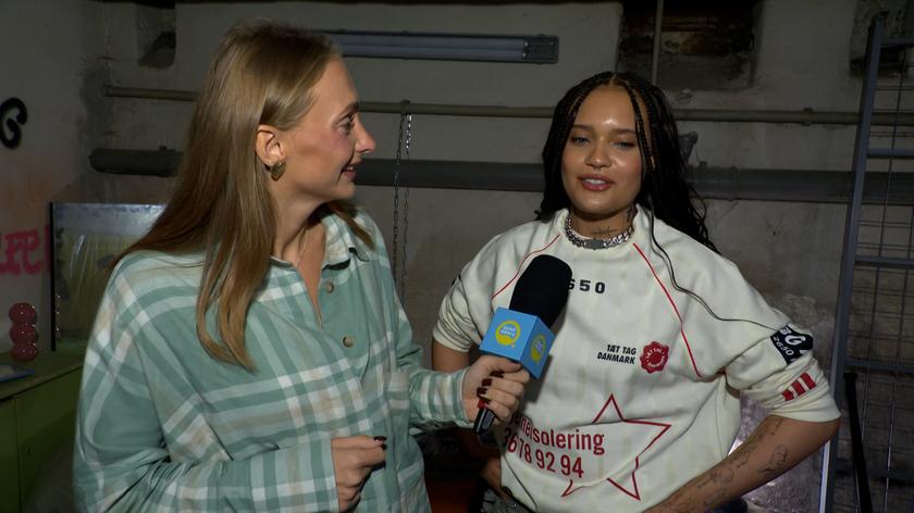 Sara James i Karolina Kalatzi