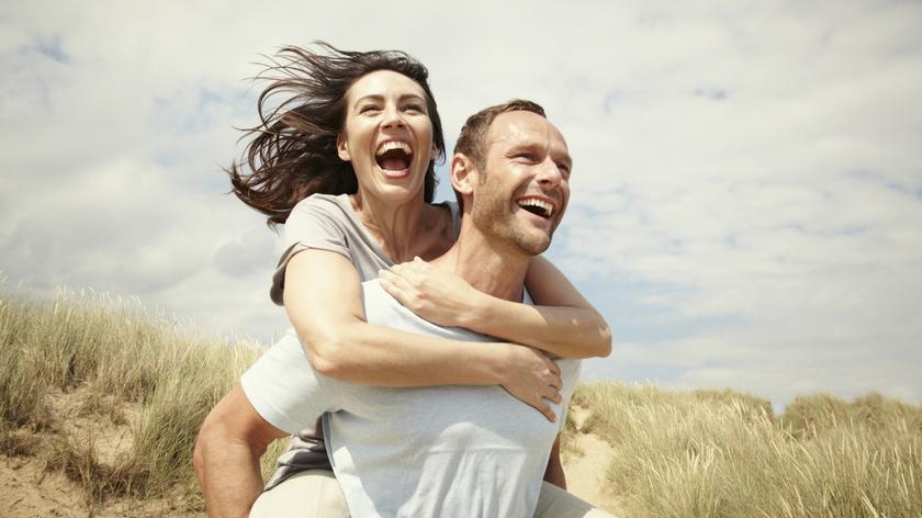 Wykonanie tej jednej prostej rzeczy może poprawić twój związek