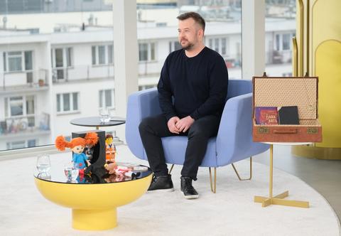 "Najpierw trzeba przepracować samego siebie". Nauczyciel Roku 2018 napisał niezwykłą książkę o tym, jak radzić sobie ze złem