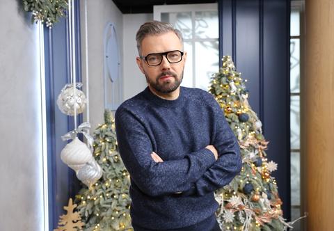 Czego lepiej nie robić przy partnerze? "Pożądanie karmi się tajemnicą"