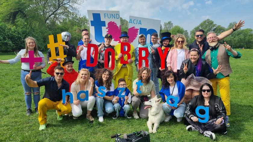 Uczestnicy akcji #DOBRYhashtag