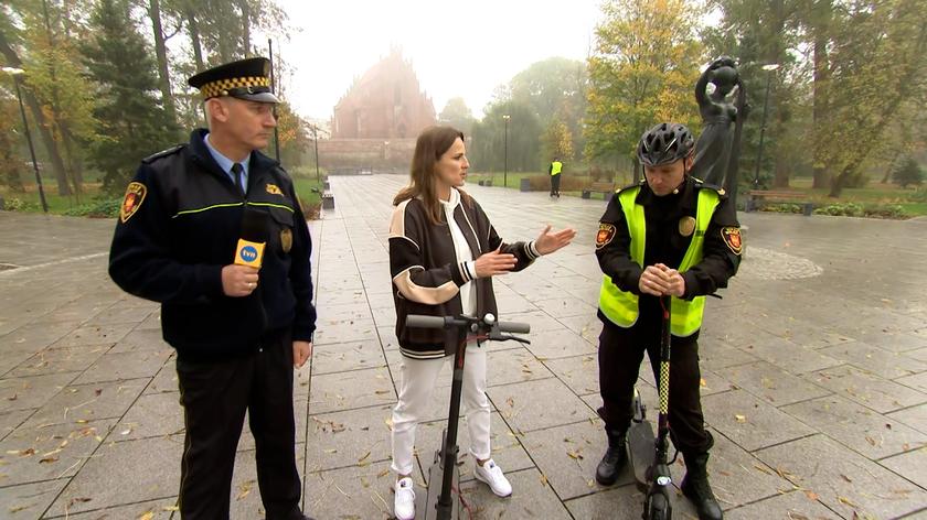 Strażnicy miejscy ze Stargardu Gdańskiego na hulajnogach