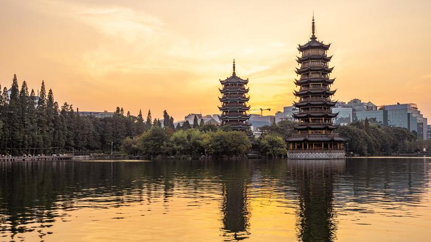 wieże w Guilin