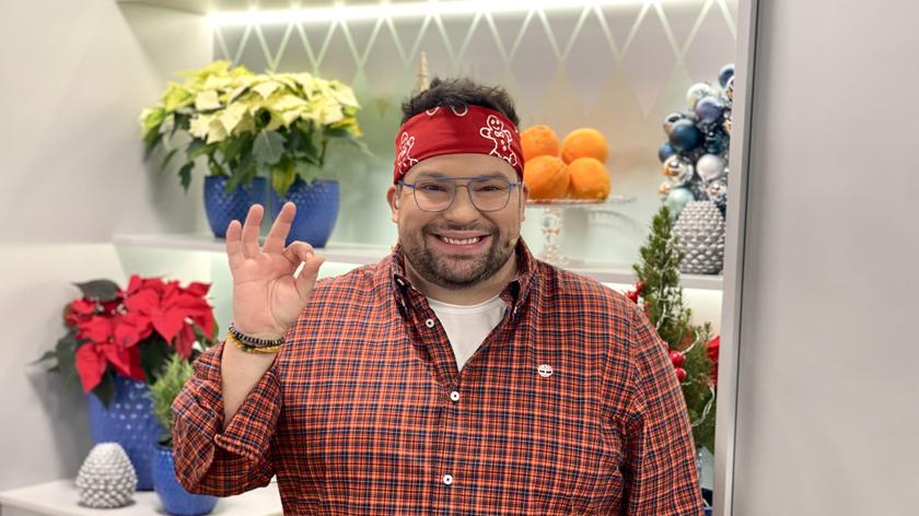 Szymon Czerwiński w kuchni Dzień Dobry TVN z przepisami na wigilijny makowiec, sernik królewski i piernik świąteczny
