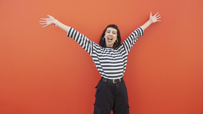 zadowolona kobieta, singielka