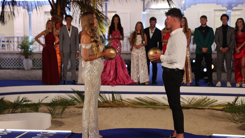 Kori i Jacek na ścieżce lojalności w 7. sezonie "Hotelu Paradise". 