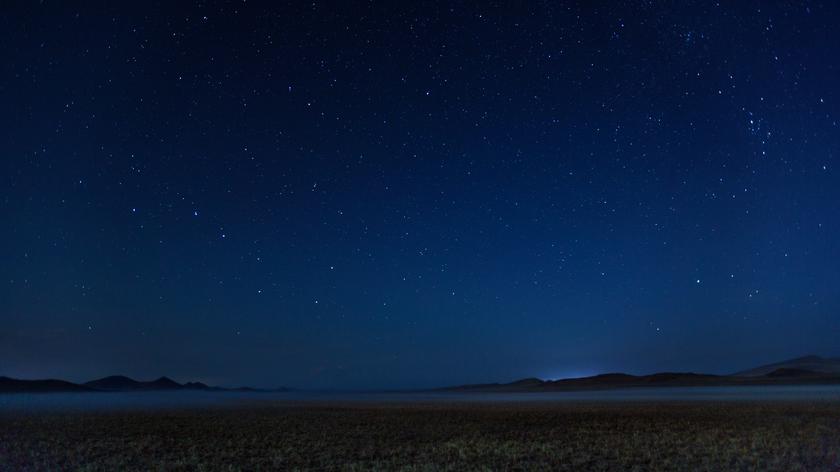 Rozgwieżdżone niebo