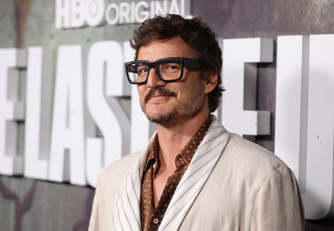 Pedro Pascal wybrał się na poświęconą mu wystawę, ale nie udało mu się jej zobaczyć. Dlaczego? 