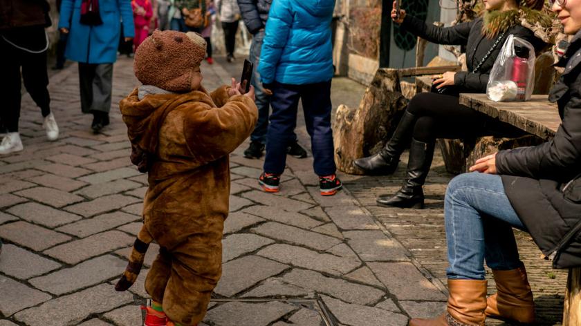 Brytyjskie przedszkolaki używają mediów społecznościowych. W jaki sposób wpływa to na ich rozwój?