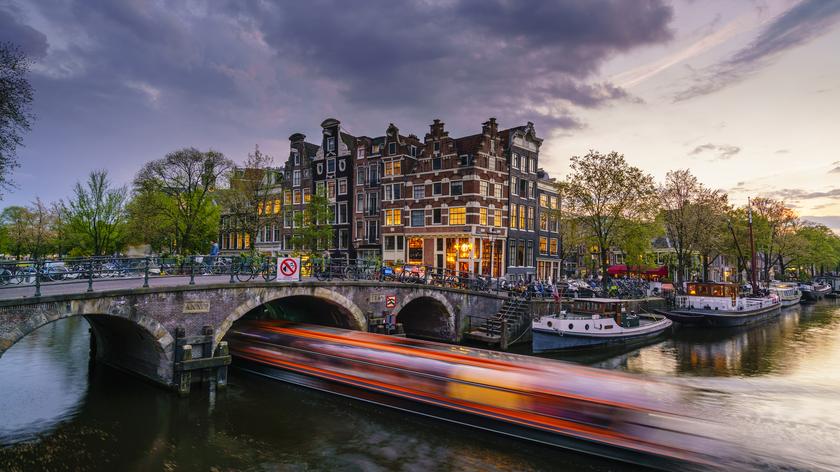 Zwiedzamy Amsterdam. Atrakcje, których nie chcesz przegapić