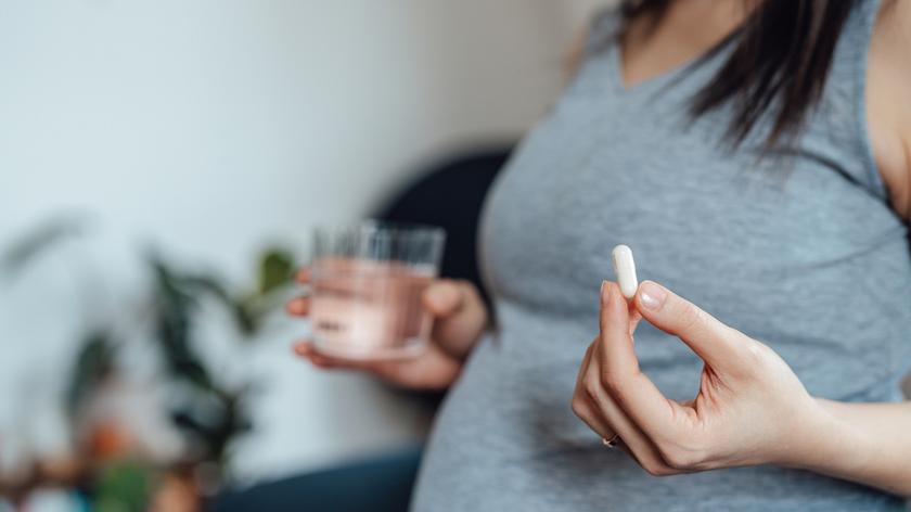 Popularny lek przeciwbólowy przyjmowany w ciąży może powodować problemy z koncentracją u dzieci
