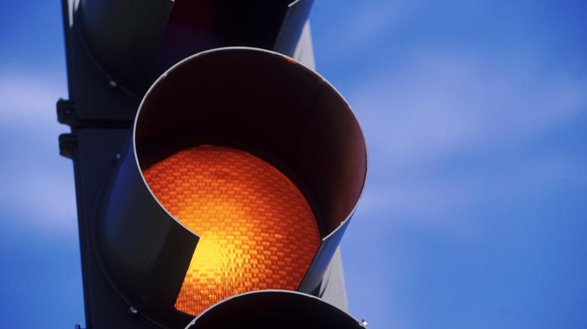 żółte światło, sygnalizacja świetlna
