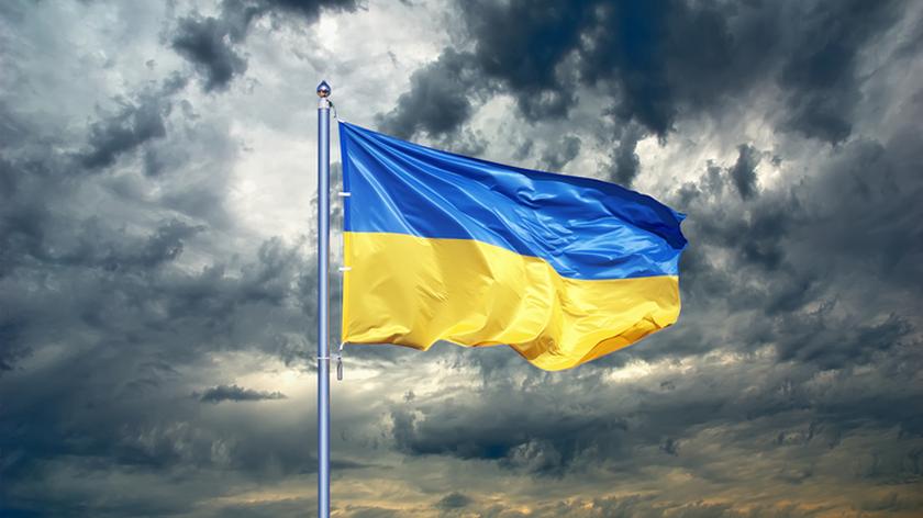 Ukraińska flaga. Pomoc mieszkańcom Ukrainy. Zbiórka na apteczki dla Ukrainy