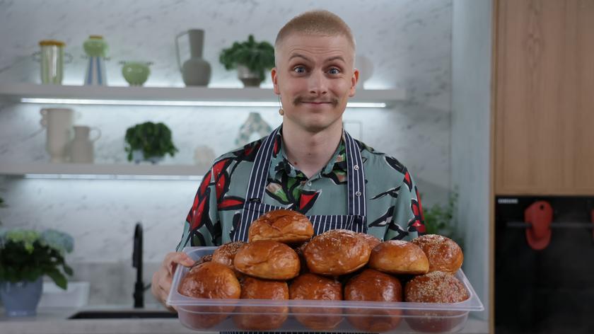 Michał Toczyłowski w kuchni Dzień Dobry TVN.