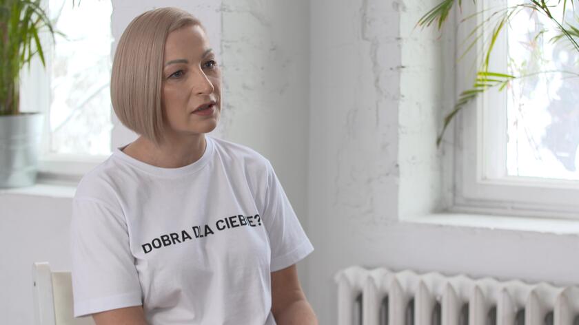 W rozmowie z Dzień Dobry TVN Online opowiedziała o byciu nastoletnią matką. Wsparciu najbliższych i reakcji otoczenia na sytuację, w której się znalazła. 