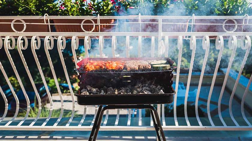 Grill na balkonie