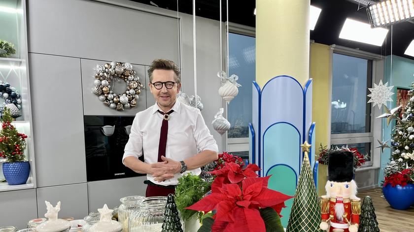 Andrzej Polan w kuchni Dzień Dobry TVN z przepisami na wigilijne potrawy. 