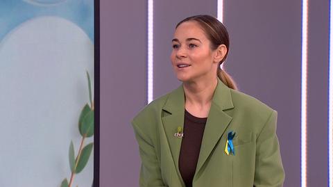 kobieta w zielonej marynarce