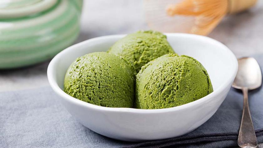 Lody z bobu w miseczce