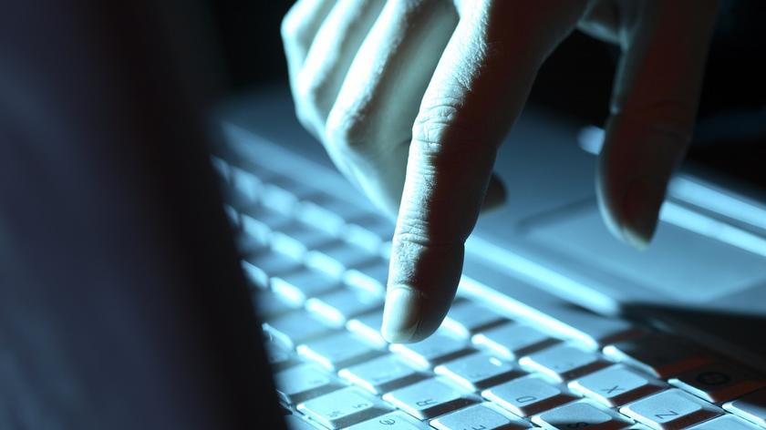 Cyberprzestępcy wyłudzają dane i hasła 
