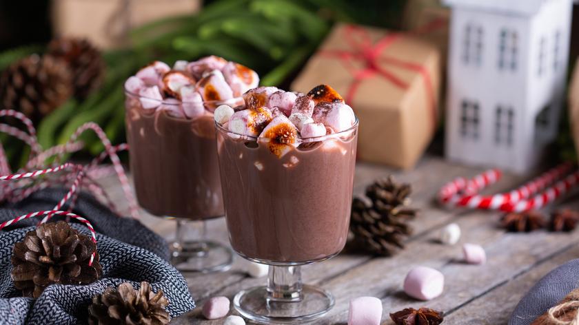 Likier piernikowy w kieliszkach